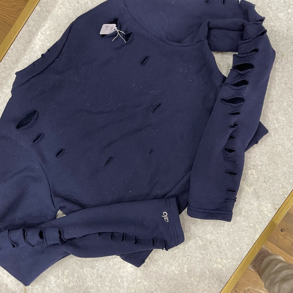 Alo yoga sweatshirt